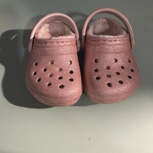 CROCS Sparkly Pink Toddler Shoes - Bin 15
